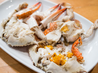 Steamed blue swimming crab dish