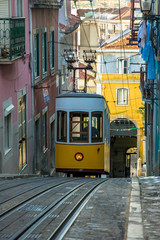 Naklejka na ściany i meble Windy Bica, Lizbona, Portugalia