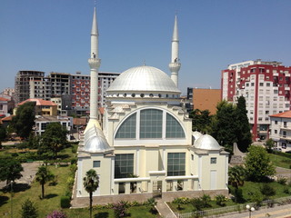 Fototapeta premium Shkodër, Ebu Beker Mosque (Albania)