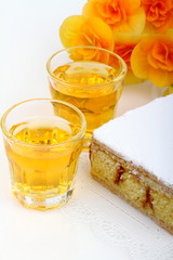 Torta diplomatica con rosolio