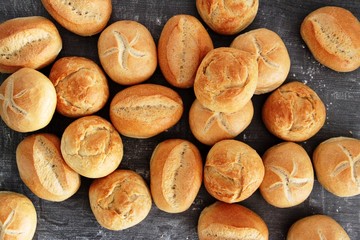 frische normale Br&ouml;tchen