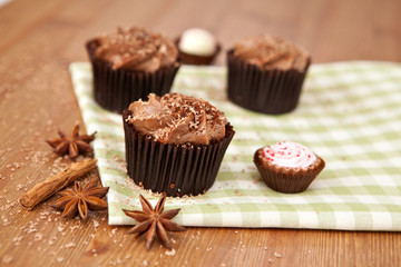Obraz na płótnie Canvas Chocolate cupcakes