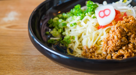 noodle with spicy ground pork sauce