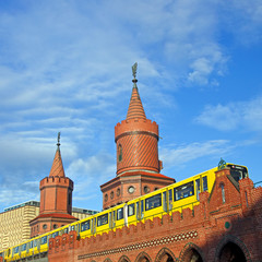 Fototapeta premium berlin oberbaumbrücke summer