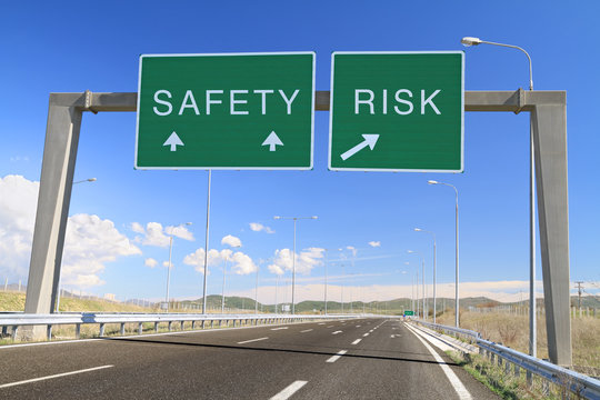 Exit Sign Highway Images – Browse 13,544 Stock Photos Exit Sign Highway Images – Browse 13,544 Stock Photos