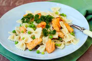 Salmon and pea pasta