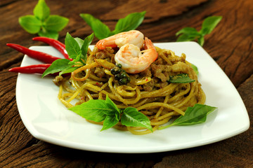 Spaghetti thai style.