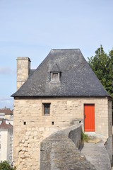 Fototapeta na wymiar Les remparts du château de Caen 2