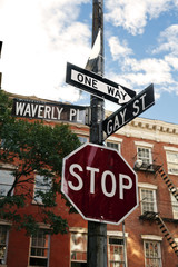 Obraz premium Waverly Pl. & Gay St. Street Sign West Village Manhattan