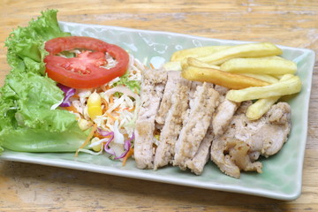 fried pork with vegetable salad