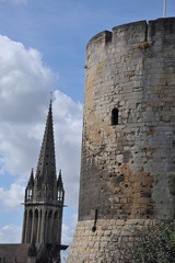La tour Mathilde et l'église Saint Pierre 2 , Caen