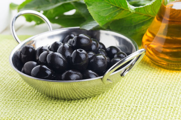 Black olive in bowl