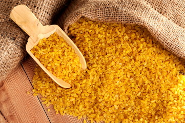 yellow wheat - bulgur