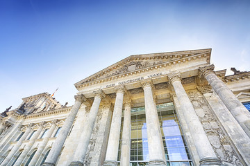 Obraz premium Main entrance and columns of the Reichstag