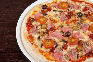 pizza with ham and mushrooms