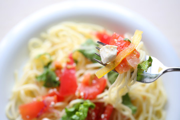 パスタとフォーク、クローズアップイメージ