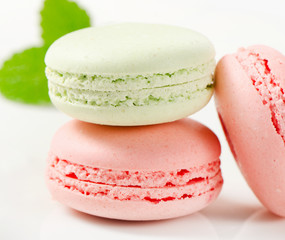 Macaroons.