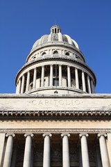 Obraz premium Cuba national capitol in Havana