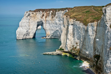 Naklejka premium La Manneporte, falaise d'Etretat, Normandie