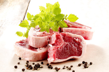 lamb chops with mint and peppercorn
