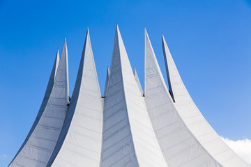 futuristic roof construction with withe spikes