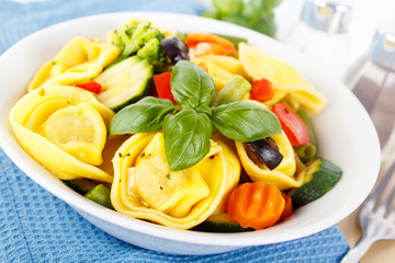 Tortellini mit Gemüse