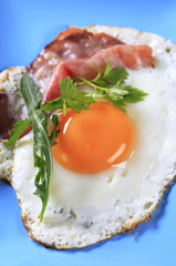 Fried egg and ham