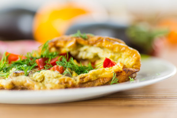 omelet with vegetables