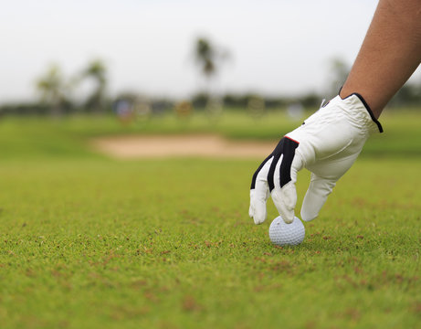 Start game by put the golf ball
