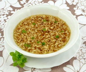 zupa grzybowa z makaronem