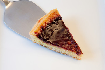 Fetta di torta ai mirtilli