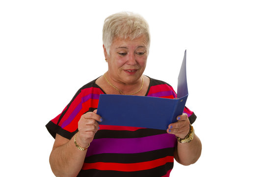 recommend clip art: Seniorin mit Kontoauszugsmappe