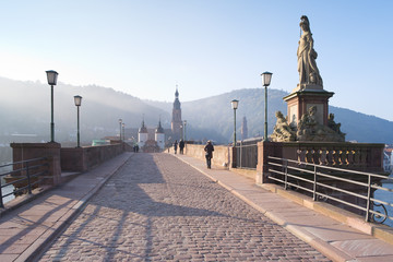 Karl-Theodor-Brücke im Herbst