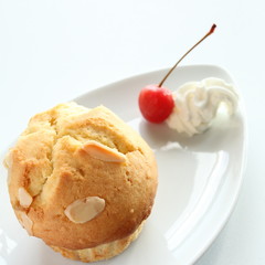 home bakery almond muffin