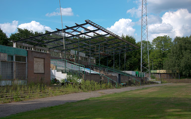 Fototapeta na wymiar opuszczone boisko do piłki nożnej z Wageningen w Holandii
