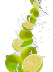 Obraz na płótnie Canvas Fresh fruit in water splash