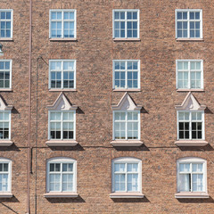 Palazzo e finestre, Nord Europa