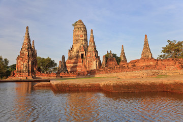 Obraz premium Ayutthaya Historical Park Thailand during flood crisis 2011