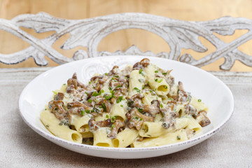 Macaroni with mushrooms