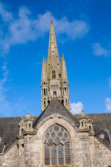 L'église saint Herlé de Ploaré