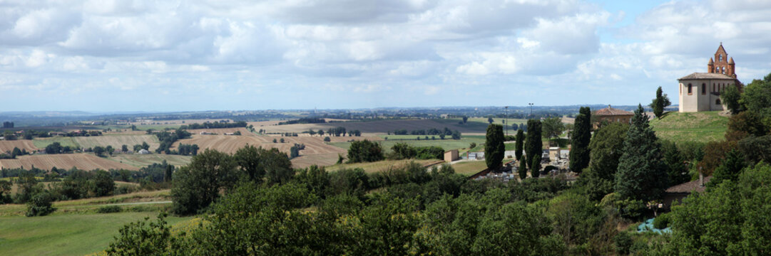 Village Du Gers