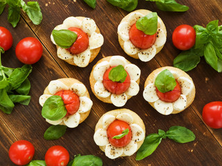 Puff-pizzas