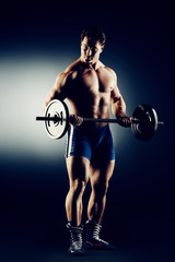 Fototapeta na wymiar weightlifter