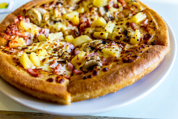 pizza hawaii
