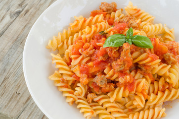 Fusilli con sugo e salsiccia, Pasta Italiana