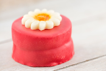 Colorful red  bombon