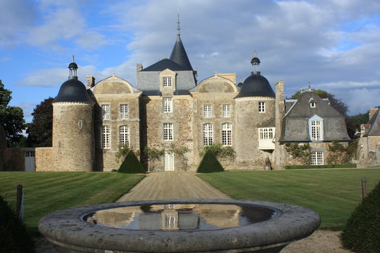 La Bourbansais Castle ou Ch&acirc;teau de La Bourbansais
