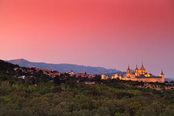 Fototapeta premium Warm Sunset in El Escorial Monastery