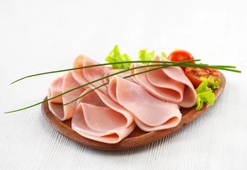 Tafelkleed ham on plate © Mara Zemgaliete