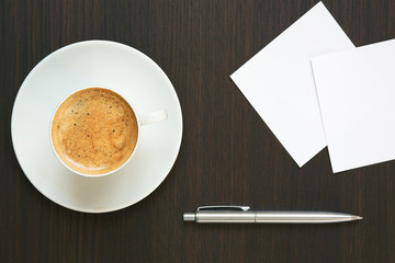 Kawa, długopis i notatnik. - obrazy, fototapety, plakaty
